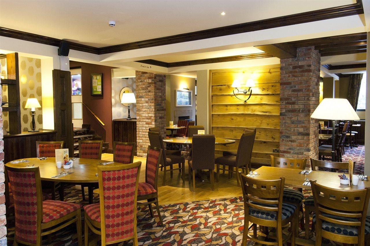 Premier Hotel 3*