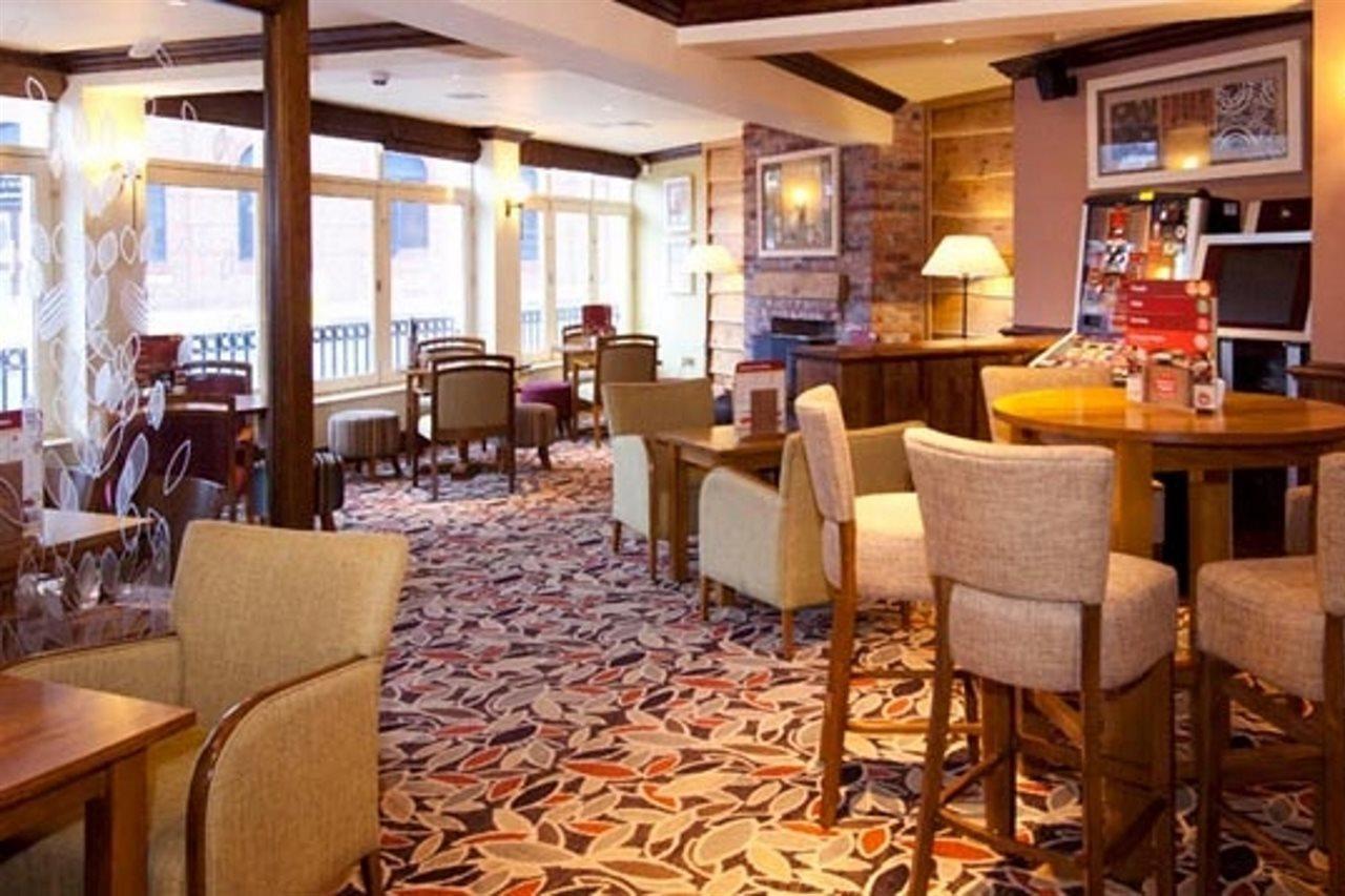 Premier Hotel